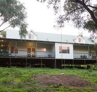 Sea Breeze Chalets - Accommodation QLD