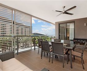 Absolute Waterfront Rainforest Apartment - Accommodation QLD 1