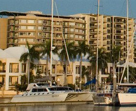 Cullen Bay Resorts - Accommodation QLD 1