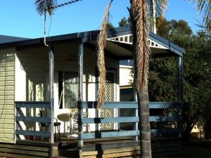Airport Tourist Park - Accommodation QLD 1
