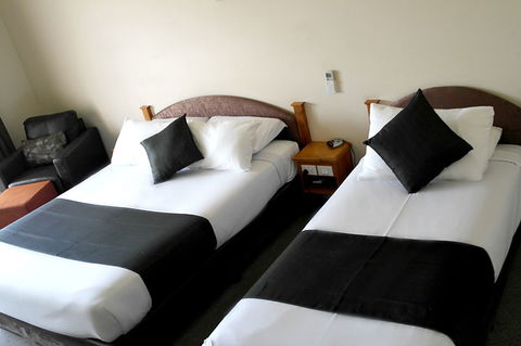 Roma Explorers Inn - Accommodation QLD 5