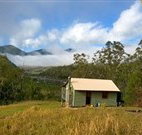Wave Hill Station Farmstay Clarence River Gorge - Fine - Accommodation QLD