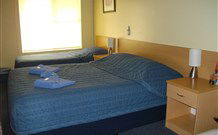 Benjamin Singleton Motel - Singleton - Accommodation QLD 1