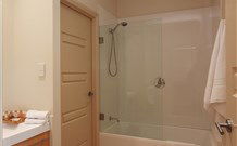 H Boutique Hotel - Pokolbin - Accommodation QLD 6