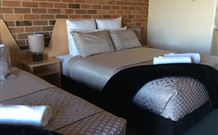 Inverell Terrace Motor Lodge - Accommodation QLD 4
