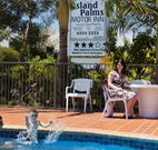 Island Palms Motor Inn - Forster - Accommodation QLD