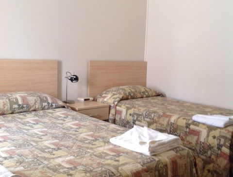 Mia Motel - Accommodation QLD 5