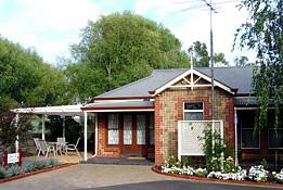 Amble In Self Contained Accommodation - Garden Retreat B & B - Accommodation QLD 0