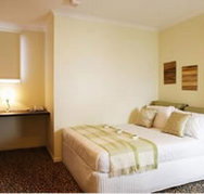 Snooze Inn - Accommodation QLD