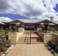 Harrigan's Irish Pub and Accommodation - Accommodation QLD