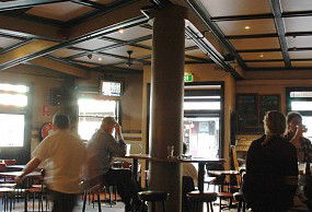 Coopers Arms Hotel - Accommodation QLD 2