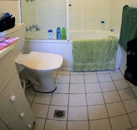 The Palms Backpackers - Accommodation QLD