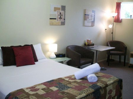 Chaparral Motel - Accommodation QLD 0