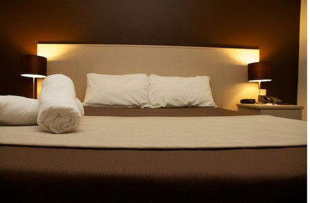 Warners Bay NSW Accommodation QLD