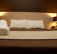 Warners At The Bay - Accommodation QLD