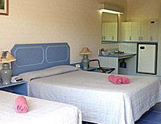 Harbour Royal Motel - Accommodation QLD 1