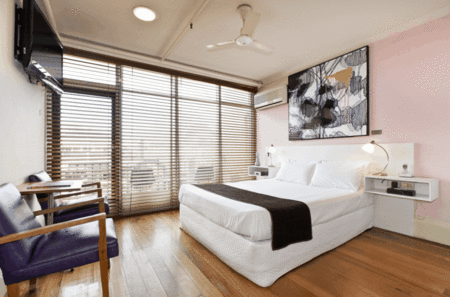 Tolarno Hotel - Accommodation QLD 4