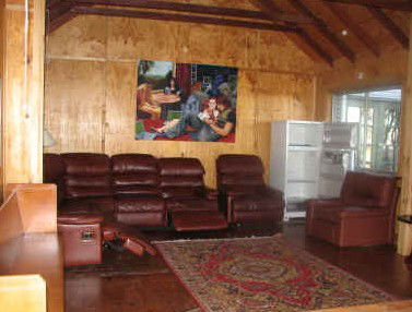 Hatters Hideout - Accommodation QLD 2
