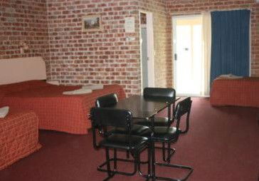 Gloucester Country Lodge - Accommodation QLD 1