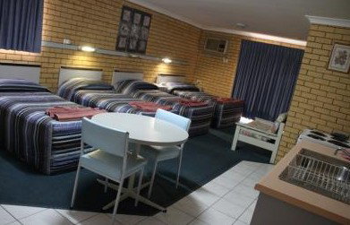 Tallarook Motor Inn - Accommodation QLD 2