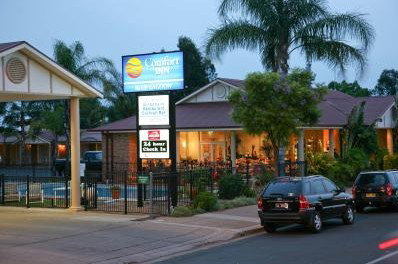 Comfort Inn Blue Lagoon - Accommodation QLD 1
