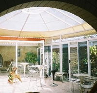 Capri Lodge - Accommodation QLD