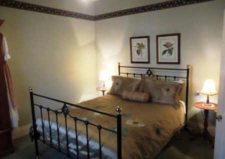 Eliza Cottage - Accommodation QLD 2