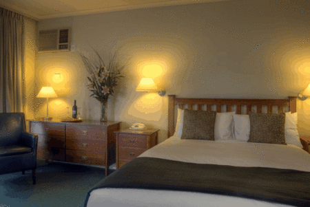 Ringwood Lake Inn - Accommodation QLD