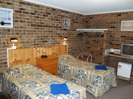 Acacia Snowy Motel - Accommodation QLD 1