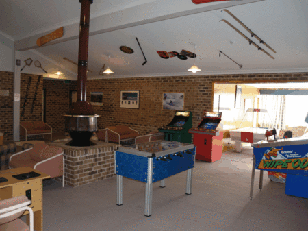 Acacia Snowy Motel - Accommodation QLD 2