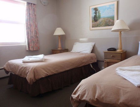 Swagman Chalet - Accommodation QLD 3