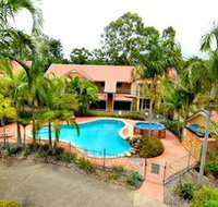 Beach Court Holiday Villas - Accommodation QLD