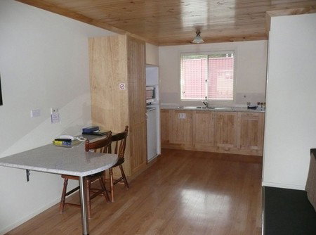 Black Gold Country Cabins - Accommodation QLD 1