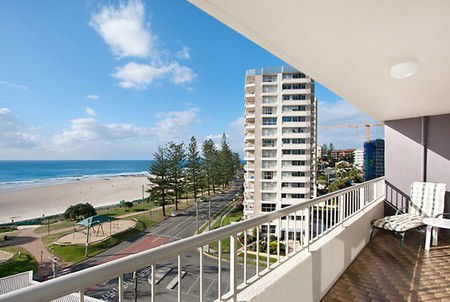Eden Tower Holiday Apartments - Accommodation QLD 0