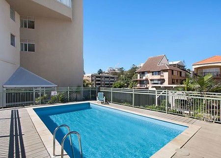 Eden Tower Holiday Apartments - Accommodation QLD 3