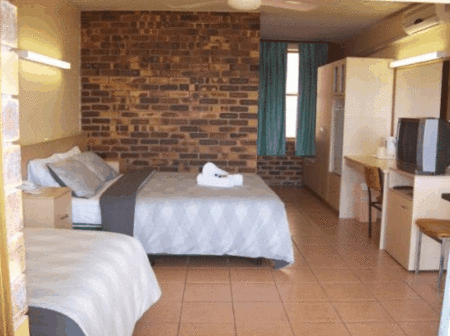 Camden Motor Inn - Accommodation QLD 5