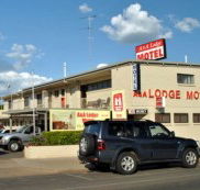 A  A Lodge Motel - Accommodation QLD