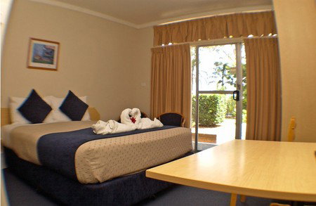 All Seasons Country Lodge - Accommodation QLD 1