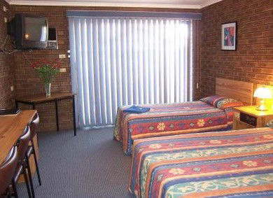 Best Western Garden Court Motel - Accommodation QLD 1