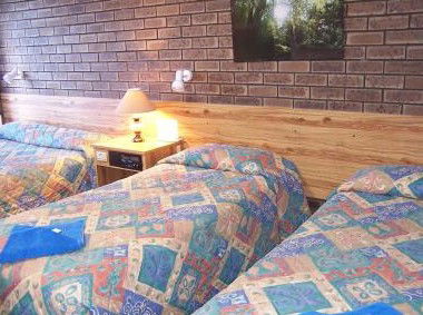 Best Western Garden Court Motel - Accommodation QLD 3