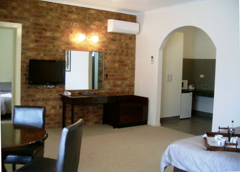 Federation Motor Inn - Accommodation QLD 4