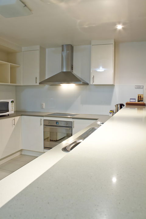 The Bay Apartments - Accommodation QLD 3