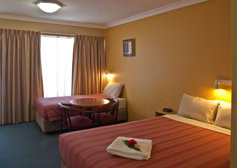 Port Aloha Motel - Accommodation QLD 3