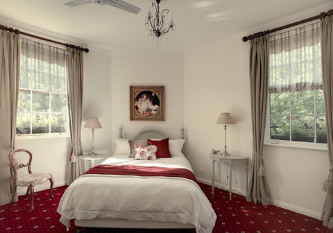 Keebles Country House - Accommodation QLD 1