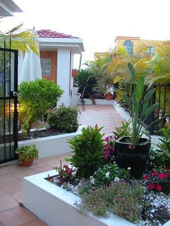 Shaz Maisons Beachside Holiday Apartments - Accommodation QLD 0