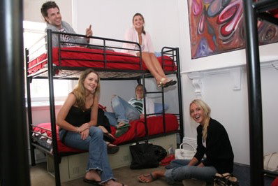 Back Of Chapel Backpackers Hostel - Accommodation QLD 1