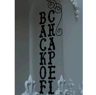 Back Of Chapel Backpackers Hostel - Accommodation QLD 3