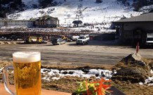 The Man From Snowy River Hotel - Accommodation QLD 3