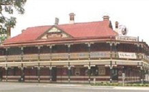 The New Coolamon Hotel - Coolamon - Accommodation QLD 0