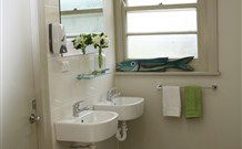 Elm & Wren - Accommodation QLD 5